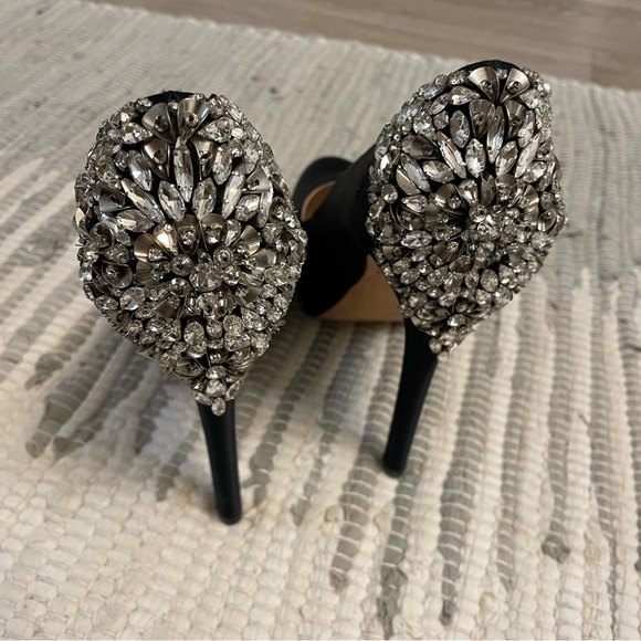 Badgley Mischka Black Embellished Pump - Picture 8 of 9